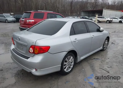 2010 Toyota Corolla S из США, поврежденный, VIN 2T1BU4EE0AC250709